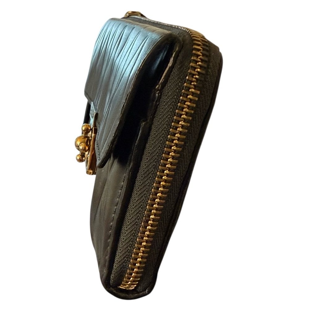 CHLOE Vintage Elise Black Leather Quilted Zip Around Wallet w Unbranded Chain - Picture 7 of 17